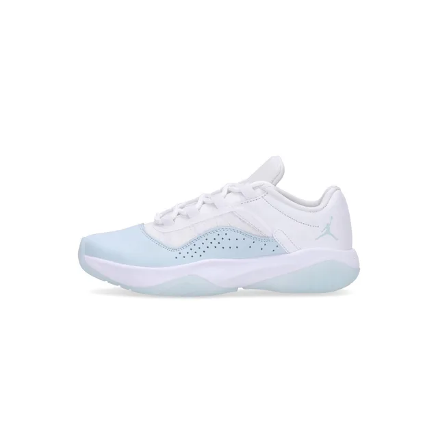 Jordan Baskets basses 'AIR JORDAN 11 CMFT LOW' bleu clair / blanc