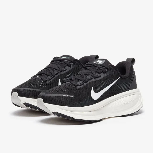 Chaussures Running Nike Vomero 18 Noir/Blanc Femme