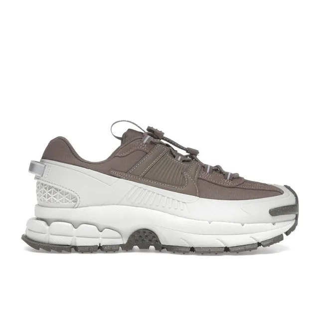 Nike Zoom Vomero Roam Os Clair Marron Vison Baskets Femme Violet Cour Gomme-Marron Foncé HQ2181-006